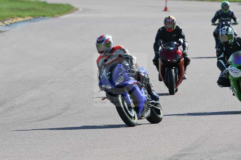 Rockingham no limits trackday;enduro digital images;event digital images;eventdigitalimages;no limits trackdays;peter wileman photography;racing digital images;rockingham raceway northamptonshire;rockingham trackday photographs;trackday digital images;trackday photos