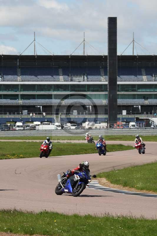 Rockingham no limits trackday;enduro digital images;event digital images;eventdigitalimages;no limits trackdays;peter wileman photography;racing digital images;rockingham raceway northamptonshire;rockingham trackday photographs;trackday digital images;trackday photos