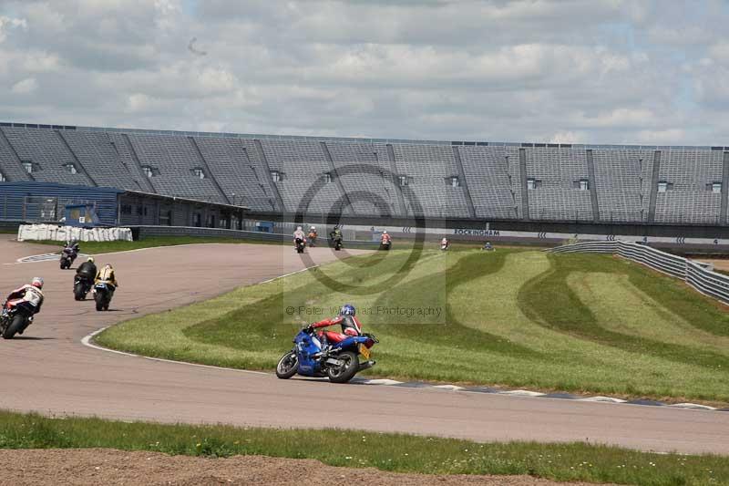 Rockingham no limits trackday;enduro digital images;event digital images;eventdigitalimages;no limits trackdays;peter wileman photography;racing digital images;rockingham raceway northamptonshire;rockingham trackday photographs;trackday digital images;trackday photos