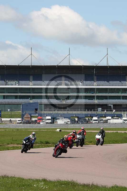 Rockingham no limits trackday;enduro digital images;event digital images;eventdigitalimages;no limits trackdays;peter wileman photography;racing digital images;rockingham raceway northamptonshire;rockingham trackday photographs;trackday digital images;trackday photos