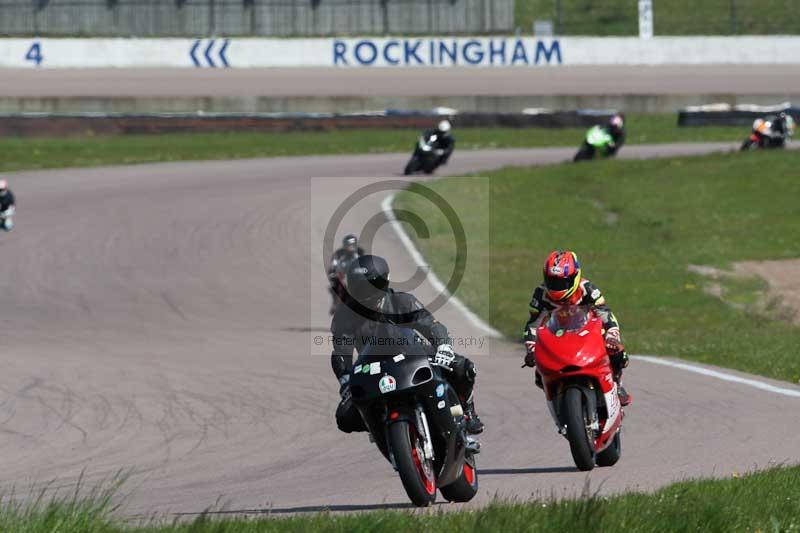 Rockingham no limits trackday;enduro digital images;event digital images;eventdigitalimages;no limits trackdays;peter wileman photography;racing digital images;rockingham raceway northamptonshire;rockingham trackday photographs;trackday digital images;trackday photos