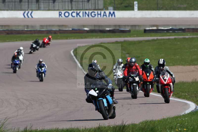 Rockingham no limits trackday;enduro digital images;event digital images;eventdigitalimages;no limits trackdays;peter wileman photography;racing digital images;rockingham raceway northamptonshire;rockingham trackday photographs;trackday digital images;trackday photos