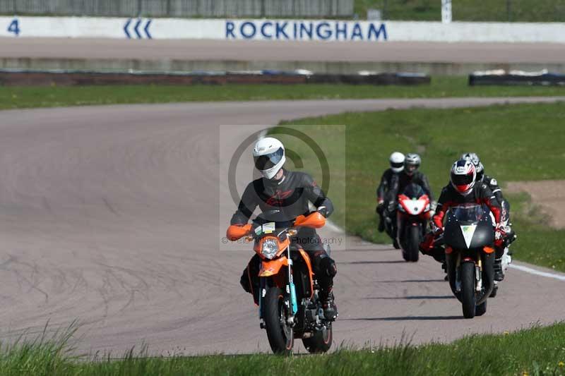 Rockingham no limits trackday;enduro digital images;event digital images;eventdigitalimages;no limits trackdays;peter wileman photography;racing digital images;rockingham raceway northamptonshire;rockingham trackday photographs;trackday digital images;trackday photos