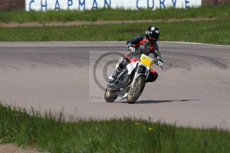 Rockingham no limits trackday;enduro digital images;event digital images;eventdigitalimages;no limits trackdays;peter wileman photography;racing digital images;rockingham raceway northamptonshire;rockingham trackday photographs;trackday digital images;trackday photos