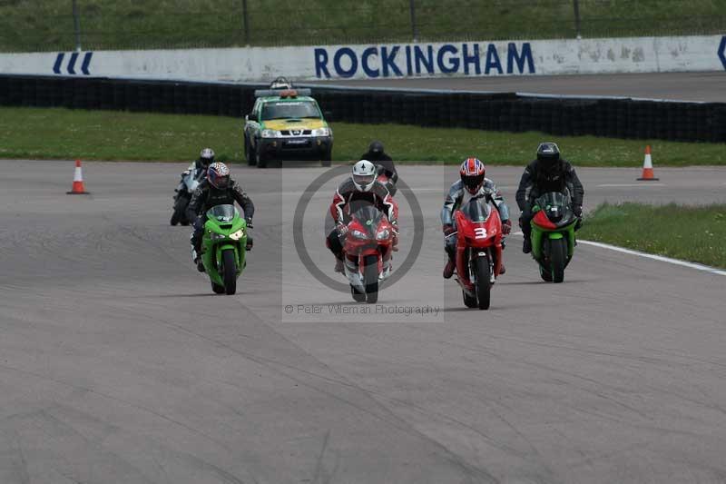 Rockingham no limits trackday;enduro digital images;event digital images;eventdigitalimages;no limits trackdays;peter wileman photography;racing digital images;rockingham raceway northamptonshire;rockingham trackday photographs;trackday digital images;trackday photos