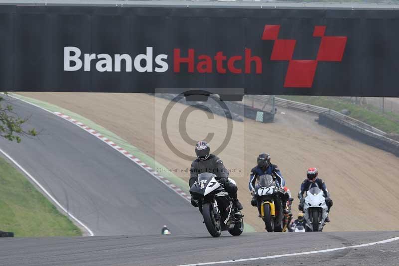 Motorcycle action photographs;Trackday digital images;brands;brands hatch photographs;event digital images;eventdigitalimages;motor racing london;no limits trackday;peter wileman photography;trackday;trackday photos