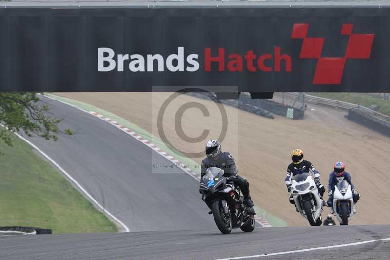 Motorcycle action photographs;Trackday digital images;brands;brands hatch photographs;event digital images;eventdigitalimages;motor racing london;no limits trackday;peter wileman photography;trackday;trackday photos