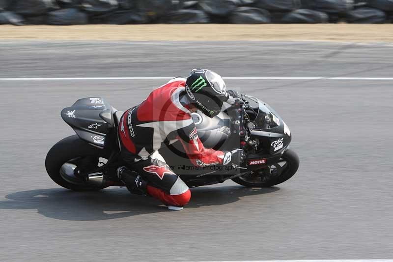 Motorcycle action photographs;Trackday digital images;brands;brands hatch photographs;event digital images;eventdigitalimages;motor racing london;no limits trackday;peter wileman photography;trackday;trackday photos