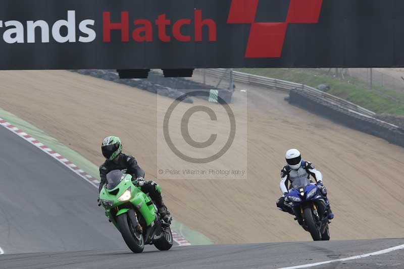 Motorcycle action photographs;Trackday digital images;brands;brands hatch photographs;event digital images;eventdigitalimages;motor racing london;no limits trackday;peter wileman photography;trackday;trackday photos