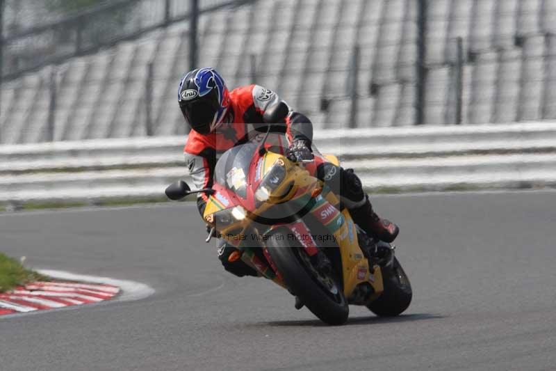 Motorcycle action photographs;Trackday digital images;brands;brands hatch photographs;event digital images;eventdigitalimages;motor racing london;no limits trackday;peter wileman photography;trackday;trackday photos