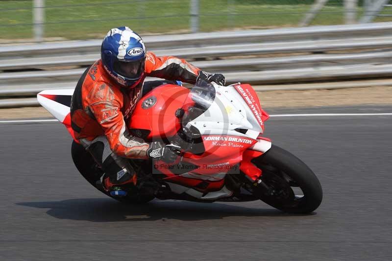 Motorcycle action photographs;Trackday digital images;brands;brands hatch photographs;event digital images;eventdigitalimages;motor racing london;no limits trackday;peter wileman photography;trackday;trackday photos