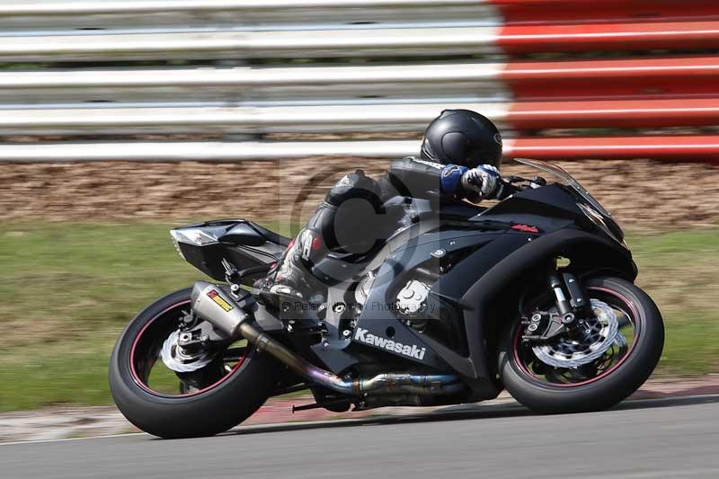 Motorcycle action photographs;Trackday digital images;brands;brands hatch photographs;event digital images;eventdigitalimages;motor racing london;no limits trackday;peter wileman photography;trackday;trackday photos