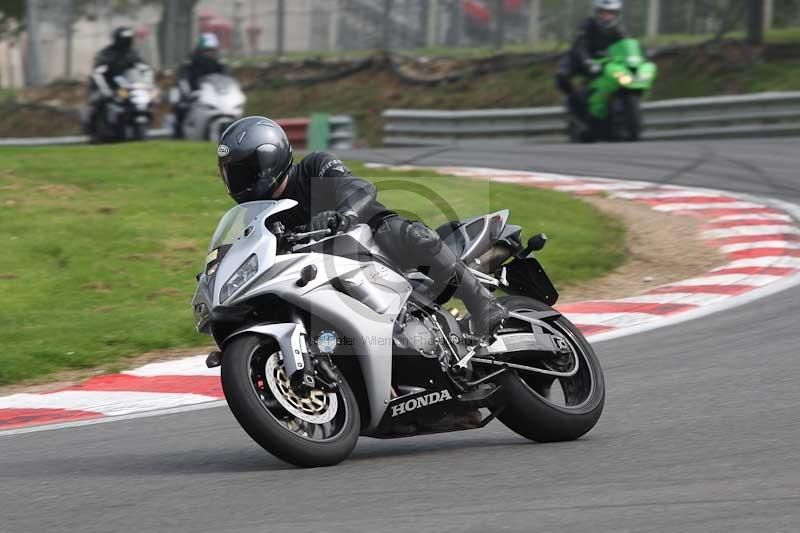 Motorcycle action photographs;Trackday digital images;brands;brands hatch photographs;event digital images;eventdigitalimages;motor racing london;no limits trackday;peter wileman photography;trackday;trackday photos