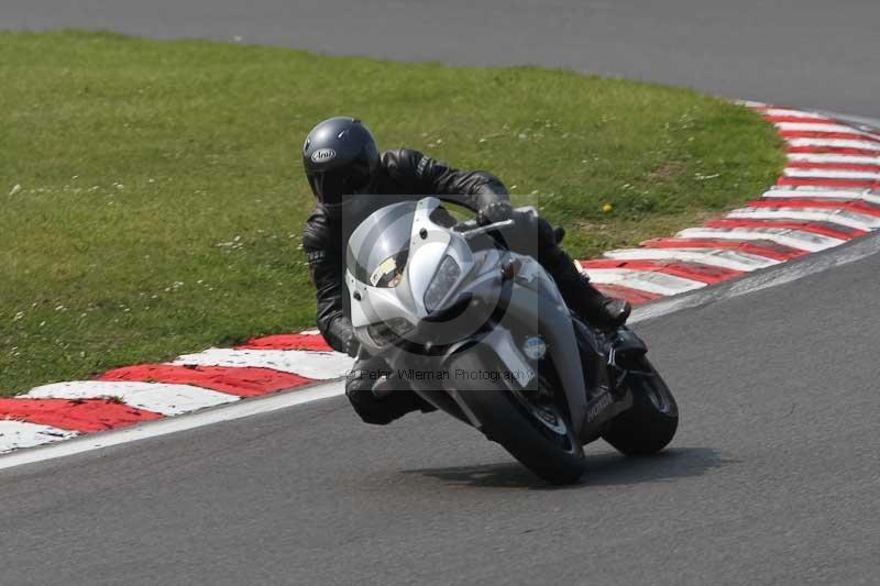 Motorcycle action photographs;Trackday digital images;brands;brands hatch photographs;event digital images;eventdigitalimages;motor racing london;no limits trackday;peter wileman photography;trackday;trackday photos