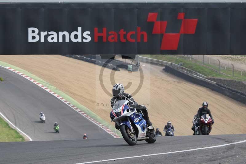 Motorcycle action photographs;Trackday digital images;brands;brands hatch photographs;event digital images;eventdigitalimages;motor racing london;no limits trackday;peter wileman photography;trackday;trackday photos