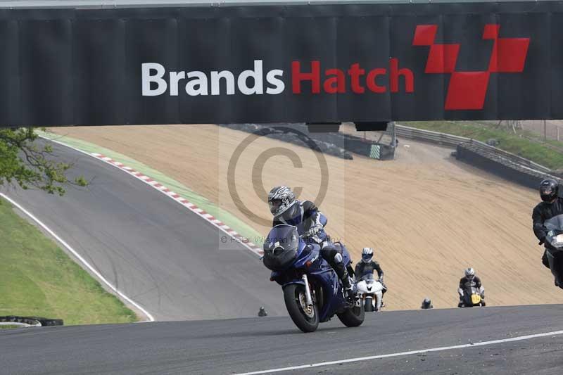 Motorcycle action photographs;Trackday digital images;brands;brands hatch photographs;event digital images;eventdigitalimages;motor racing london;no limits trackday;peter wileman photography;trackday;trackday photos