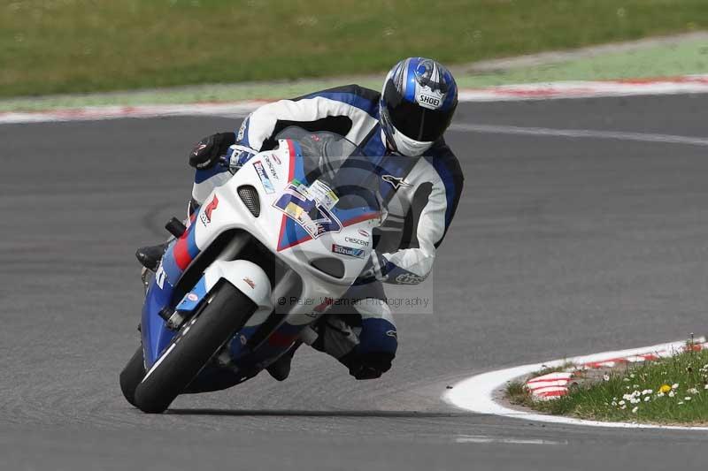 Motorcycle action photographs;Trackday digital images;brands;brands hatch photographs;event digital images;eventdigitalimages;motor racing london;no limits trackday;peter wileman photography;trackday;trackday photos