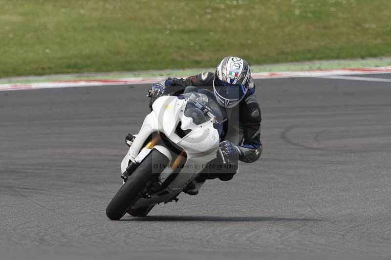 Motorcycle action photographs;Trackday digital images;brands;brands hatch photographs;event digital images;eventdigitalimages;motor racing london;no limits trackday;peter wileman photography;trackday;trackday photos