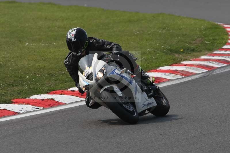 Motorcycle action photographs;Trackday digital images;brands;brands hatch photographs;event digital images;eventdigitalimages;motor racing london;no limits trackday;peter wileman photography;trackday;trackday photos