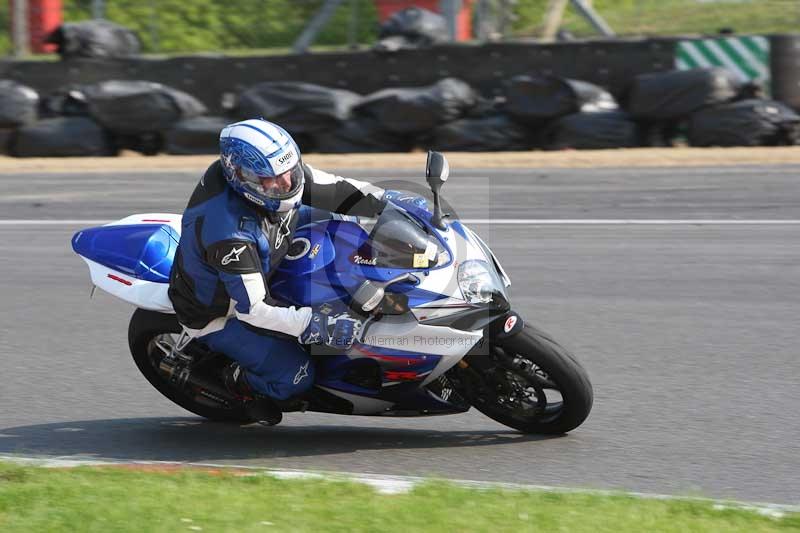 Motorcycle action photographs;Trackday digital images;brands;brands hatch photographs;event digital images;eventdigitalimages;motor racing london;no limits trackday;peter wileman photography;trackday;trackday photos