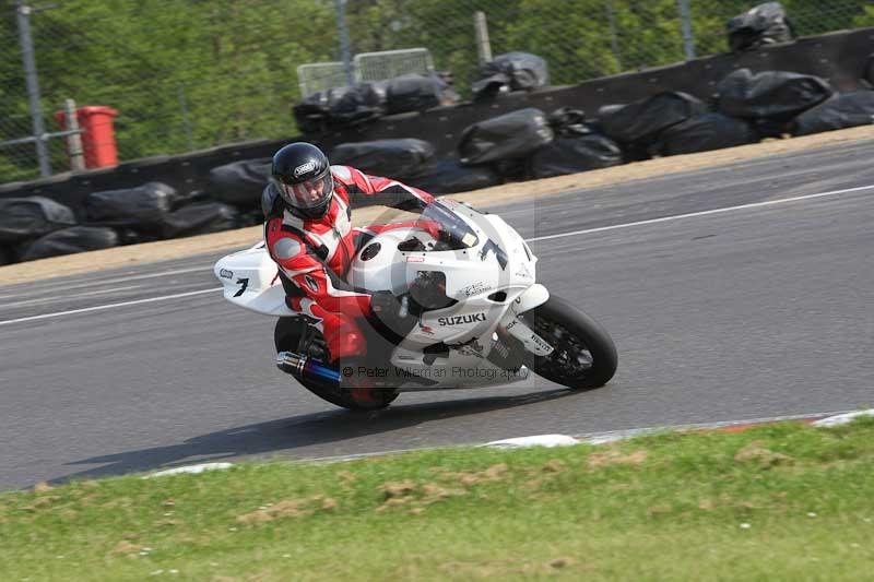 Motorcycle action photographs;Trackday digital images;brands;brands hatch photographs;event digital images;eventdigitalimages;motor racing london;no limits trackday;peter wileman photography;trackday;trackday photos