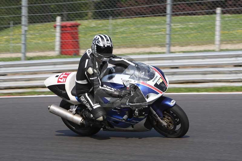 Motorcycle action photographs;Trackday digital images;brands;brands hatch photographs;event digital images;eventdigitalimages;motor racing london;no limits trackday;peter wileman photography;trackday;trackday photos