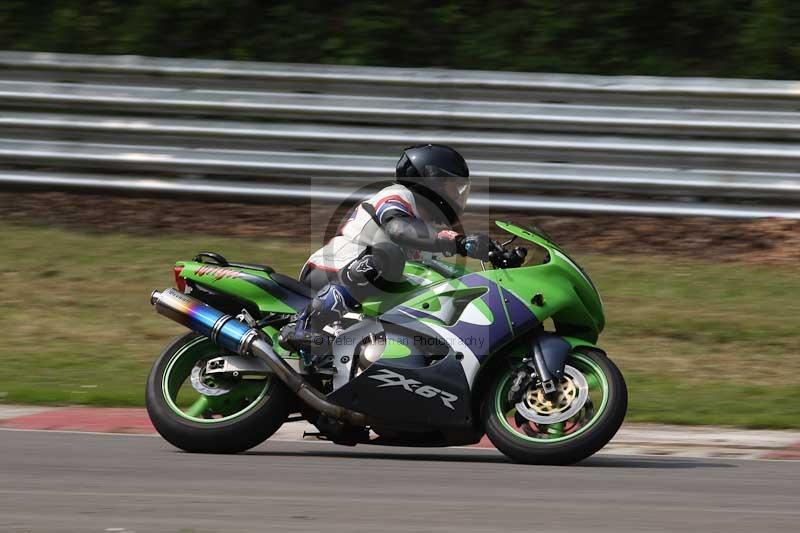 Motorcycle action photographs;Trackday digital images;brands;brands hatch photographs;event digital images;eventdigitalimages;motor racing london;no limits trackday;peter wileman photography;trackday;trackday photos