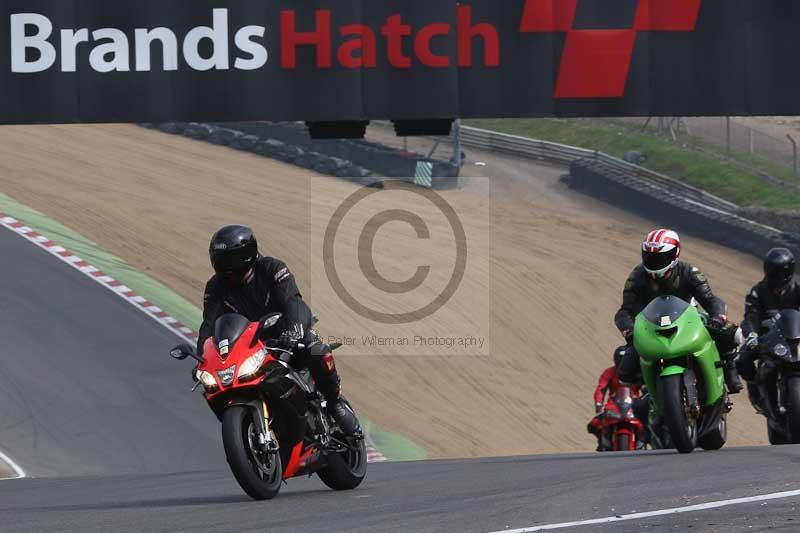 Motorcycle action photographs;Trackday digital images;brands;brands hatch photographs;event digital images;eventdigitalimages;motor racing london;no limits trackday;peter wileman photography;trackday;trackday photos