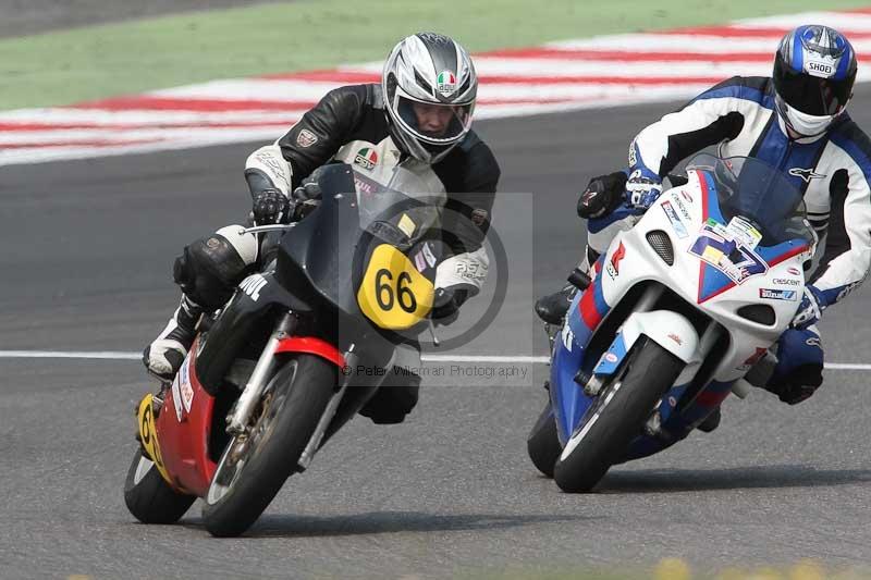 Motorcycle action photographs;Trackday digital images;brands;brands hatch photographs;event digital images;eventdigitalimages;motor racing london;no limits trackday;peter wileman photography;trackday;trackday photos