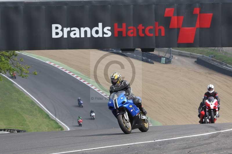 Motorcycle action photographs;Trackday digital images;brands;brands hatch photographs;event digital images;eventdigitalimages;motor racing london;no limits trackday;peter wileman photography;trackday;trackday photos