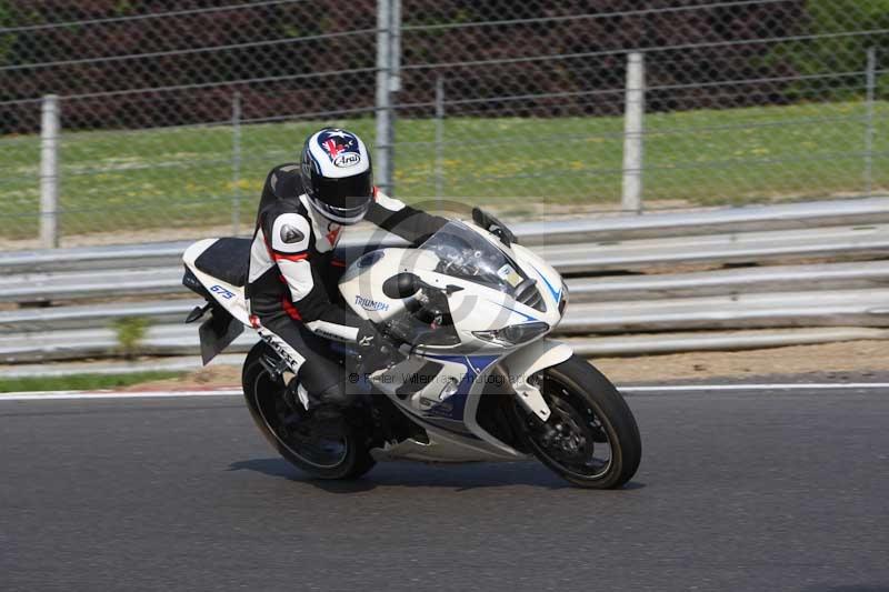 Motorcycle action photographs;Trackday digital images;brands;brands hatch photographs;event digital images;eventdigitalimages;motor racing london;no limits trackday;peter wileman photography;trackday;trackday photos