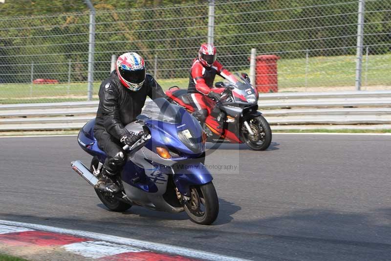 Motorcycle action photographs;Trackday digital images;brands;brands hatch photographs;event digital images;eventdigitalimages;motor racing london;no limits trackday;peter wileman photography;trackday;trackday photos