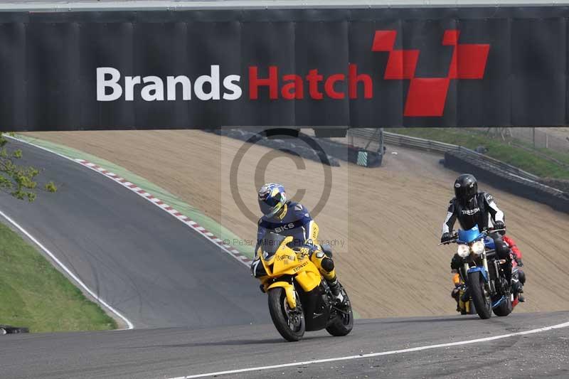 Motorcycle action photographs;Trackday digital images;brands;brands hatch photographs;event digital images;eventdigitalimages;motor racing london;no limits trackday;peter wileman photography;trackday;trackday photos