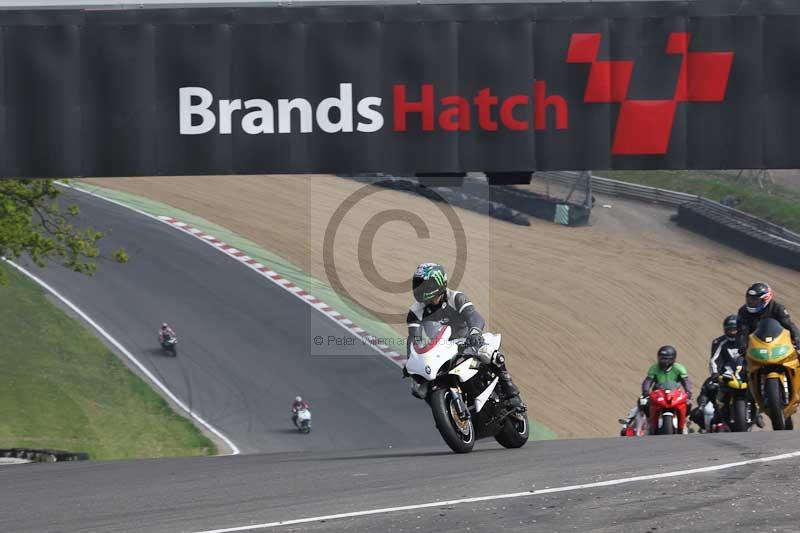 Motorcycle action photographs;Trackday digital images;brands;brands hatch photographs;event digital images;eventdigitalimages;motor racing london;no limits trackday;peter wileman photography;trackday;trackday photos