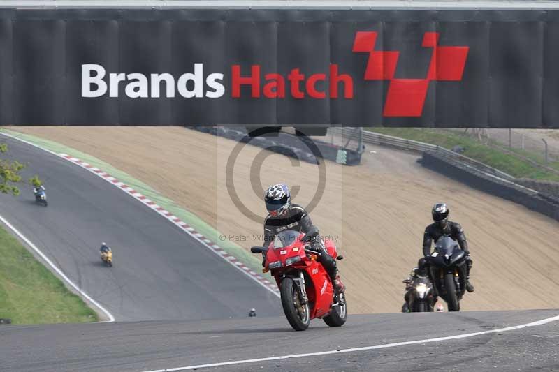 Motorcycle action photographs;Trackday digital images;brands;brands hatch photographs;event digital images;eventdigitalimages;motor racing london;no limits trackday;peter wileman photography;trackday;trackday photos