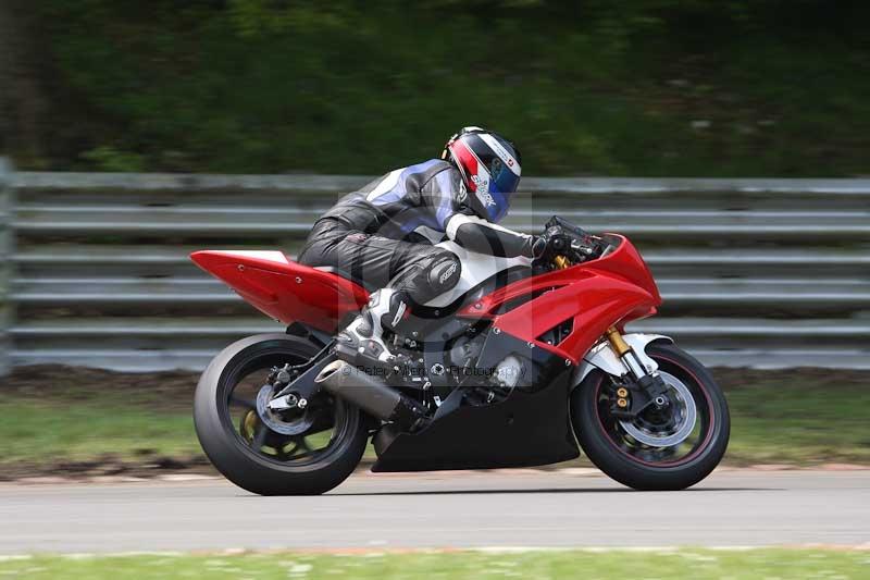 Motorcycle action photographs;Trackday digital images;brands;brands hatch photographs;event digital images;eventdigitalimages;motor racing london;no limits trackday;peter wileman photography;trackday;trackday photos