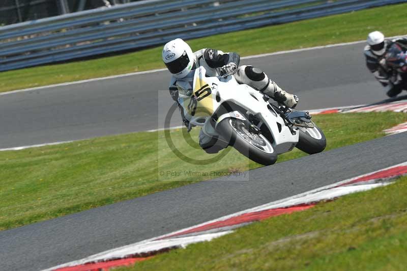 enduro digital images;event digital images;eventdigitalimages;no limits trackdays;oulton no limits trackday;oulton park cheshire;oulton trackday photographs;peter wileman photography;racing digital images;trackday digital images;trackday photos