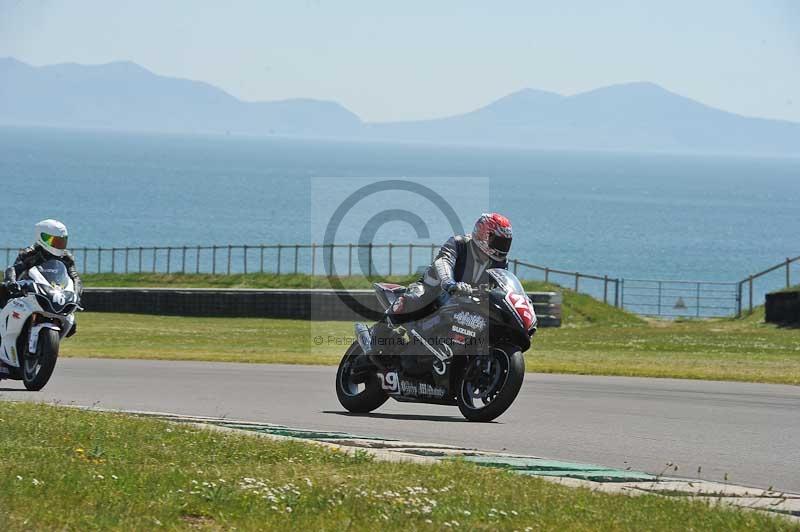 anglesey no limits trackday;anglesey photographs;anglesey trackday photographs;enduro digital images;event digital images;eventdigitalimages;no limits trackdays;peter wileman photography;racing digital images;trac mon;trackday digital images;trackday photos;ty croes