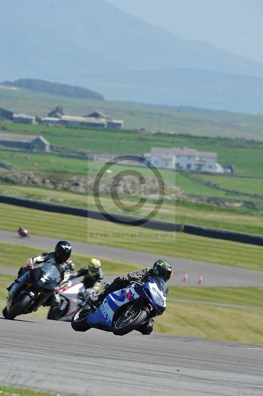 anglesey no limits trackday;anglesey photographs;anglesey trackday photographs;enduro digital images;event digital images;eventdigitalimages;no limits trackdays;peter wileman photography;racing digital images;trac mon;trackday digital images;trackday photos;ty croes