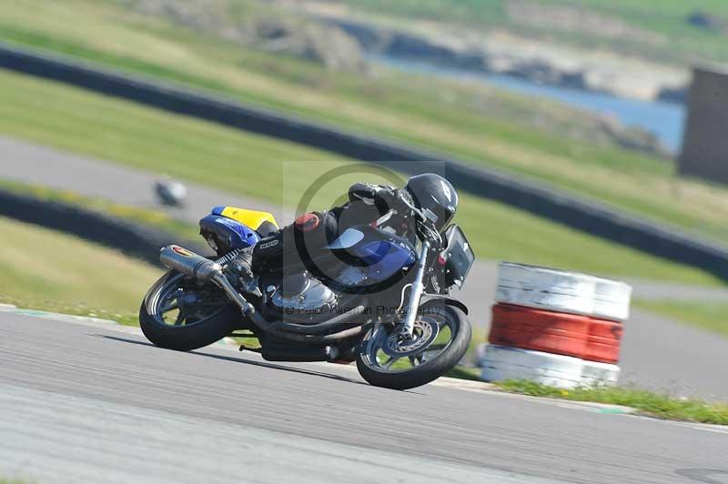 anglesey no limits trackday;anglesey photographs;anglesey trackday photographs;enduro digital images;event digital images;eventdigitalimages;no limits trackdays;peter wileman photography;racing digital images;trac mon;trackday digital images;trackday photos;ty croes