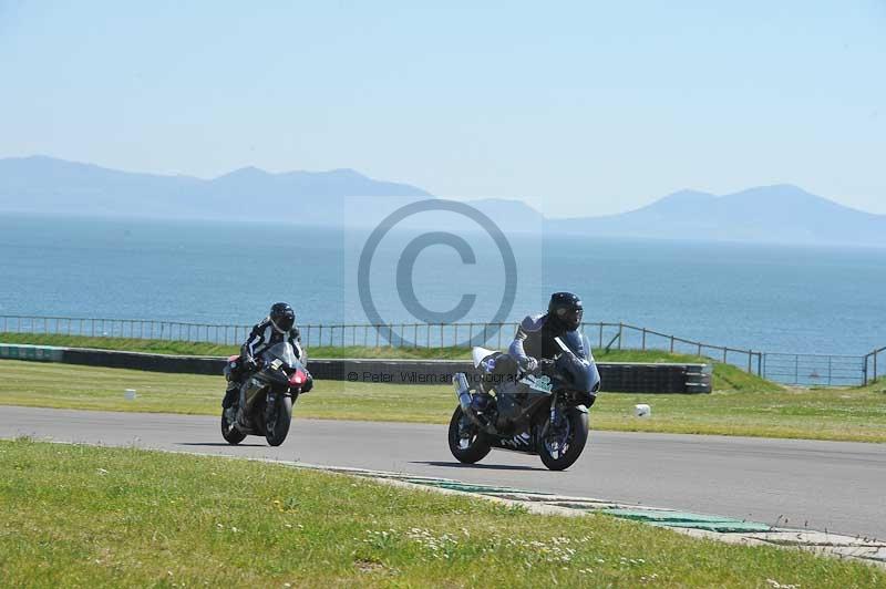 anglesey no limits trackday;anglesey photographs;anglesey trackday photographs;enduro digital images;event digital images;eventdigitalimages;no limits trackdays;peter wileman photography;racing digital images;trac mon;trackday digital images;trackday photos;ty croes