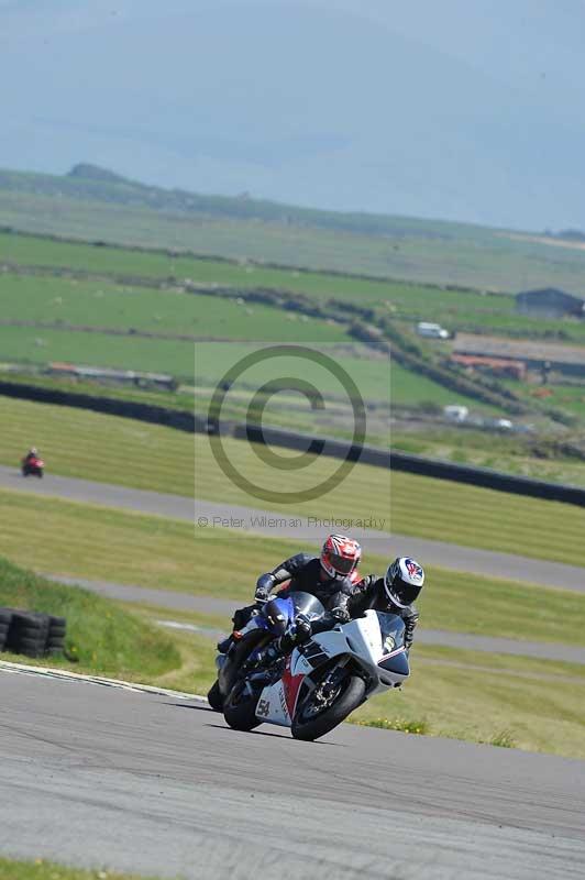 anglesey no limits trackday;anglesey photographs;anglesey trackday photographs;enduro digital images;event digital images;eventdigitalimages;no limits trackdays;peter wileman photography;racing digital images;trac mon;trackday digital images;trackday photos;ty croes