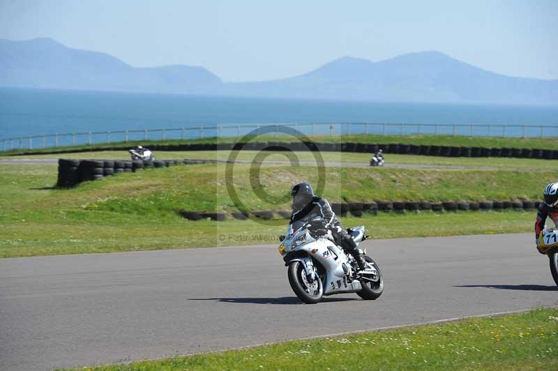 anglesey no limits trackday;anglesey photographs;anglesey trackday photographs;enduro digital images;event digital images;eventdigitalimages;no limits trackdays;peter wileman photography;racing digital images;trac mon;trackday digital images;trackday photos;ty croes