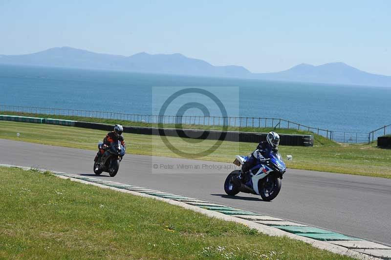 anglesey no limits trackday;anglesey photographs;anglesey trackday photographs;enduro digital images;event digital images;eventdigitalimages;no limits trackdays;peter wileman photography;racing digital images;trac mon;trackday digital images;trackday photos;ty croes