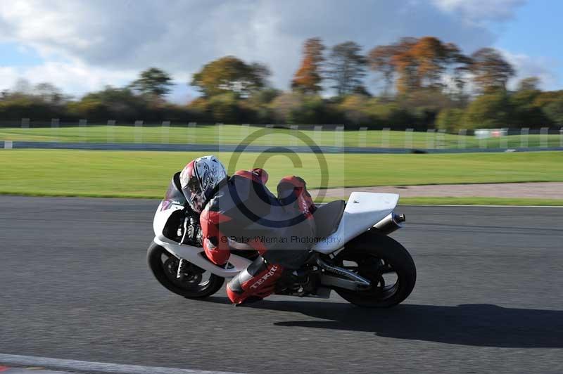 enduro digital images;event digital images;eventdigitalimages;no limits trackdays;oulton no limits trackday;oulton park cheshire;oulton trackday photographs;peter wileman photography;racing digital images;trackday digital images;trackday photos