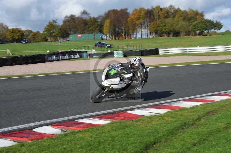 enduro digital images;event digital images;eventdigitalimages;no limits trackdays;oulton no limits trackday;oulton park cheshire;oulton trackday photographs;peter wileman photography;racing digital images;trackday digital images;trackday photos