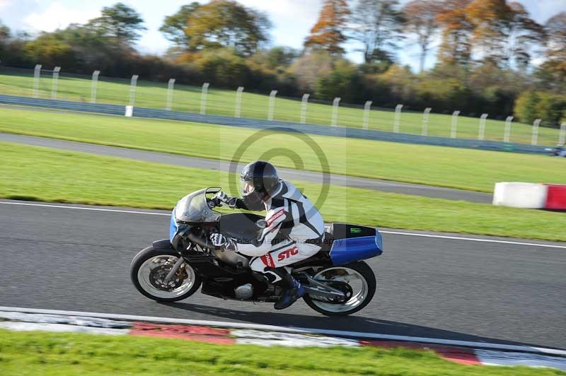 enduro digital images;event digital images;eventdigitalimages;no limits trackdays;oulton no limits trackday;oulton park cheshire;oulton trackday photographs;peter wileman photography;racing digital images;trackday digital images;trackday photos