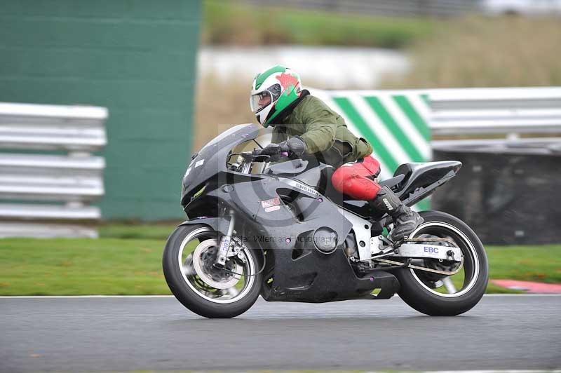 enduro digital images;event digital images;eventdigitalimages;no limits trackdays;oulton no limits trackday;oulton park cheshire;oulton trackday photographs;peter wileman photography;racing digital images;trackday digital images;trackday photos