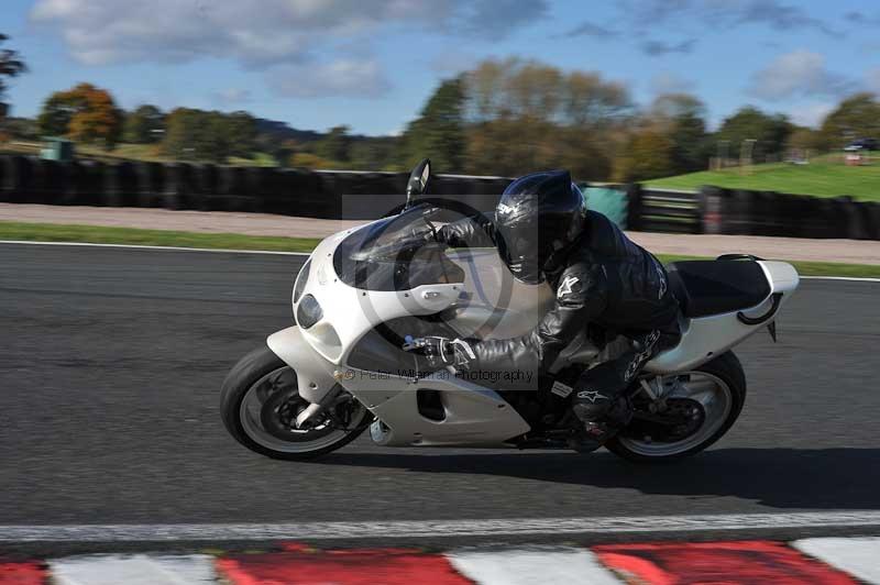 enduro digital images;event digital images;eventdigitalimages;no limits trackdays;oulton no limits trackday;oulton park cheshire;oulton trackday photographs;peter wileman photography;racing digital images;trackday digital images;trackday photos