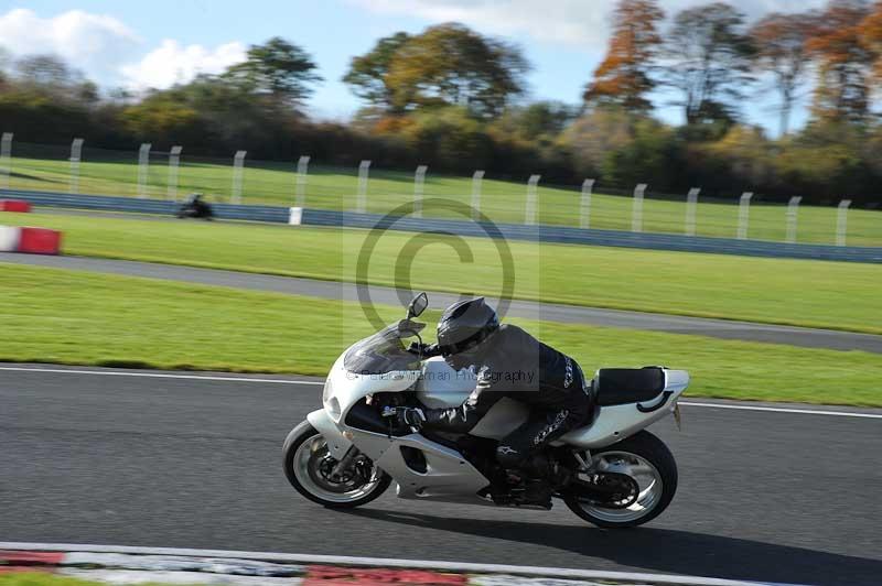 enduro digital images;event digital images;eventdigitalimages;no limits trackdays;oulton no limits trackday;oulton park cheshire;oulton trackday photographs;peter wileman photography;racing digital images;trackday digital images;trackday photos